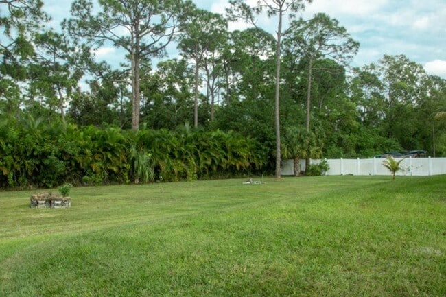 Building Photo - 12601 57th Rd N