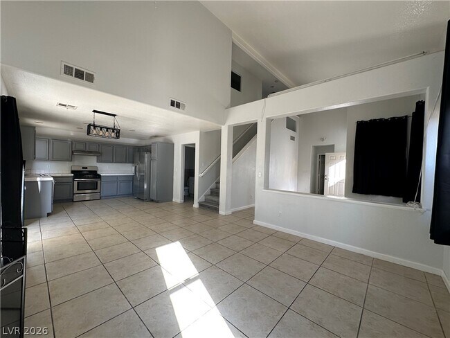 Building Photo - 8275 Cedar Leaf Dr