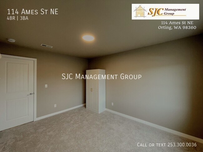 Building Photo - 114 Ames St NE