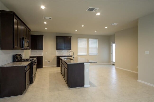 Building Photo - 159 Living Reef Dr