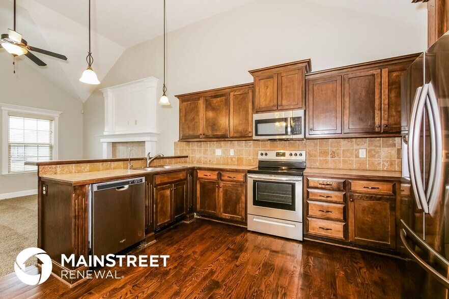 Building Photo - 593 Kreisel Dr