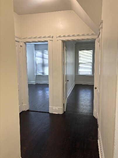 Building Photo - "3-Bedroom Home on Glenview Avenue with Spacious Layout and 2 Full Baths!"