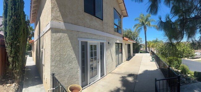 Building Photo - Celebrate 4th of July in Canyon Lake from your 3 bedroom / 2 Bath home with Lake View!