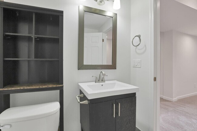 Building Photo - 7090 Dean Farm Rd