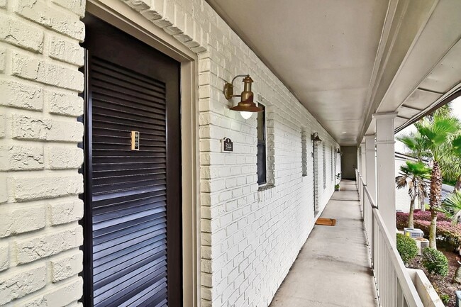 Building Photo - 2 Bed 2 Bath Audubon Place Condo