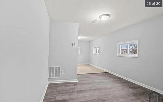 Building Photo - Modern 6-Bedroom Home in North Philadelphia