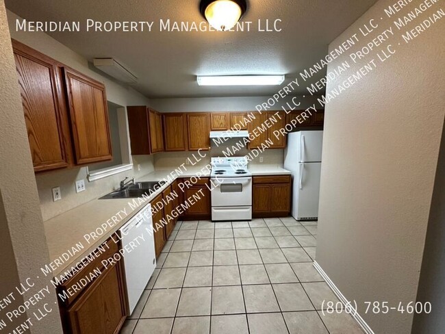 Building Photo - 533 N. Clinton-