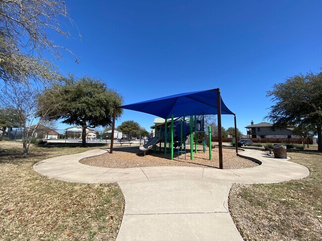 Building Photo - 3/2/2 in Avery Park / Fridge Included  / W...