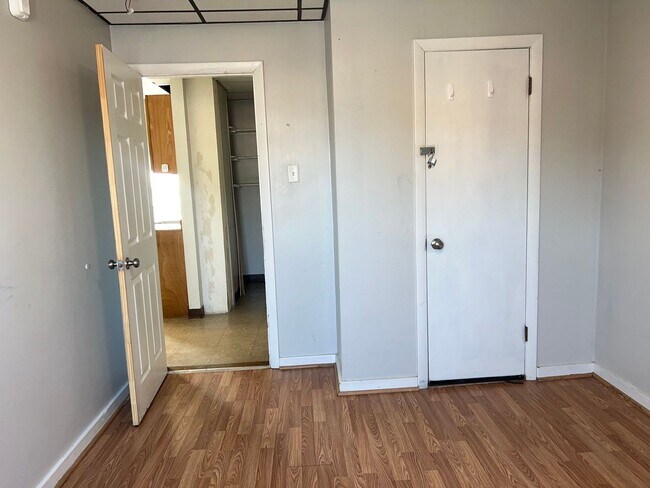 Building Photo - 50 Millbury St