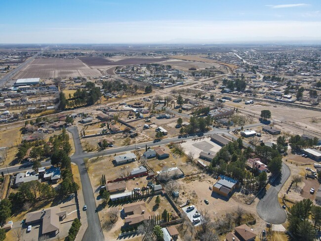 Building Photo - Beautiful East side HOME in Clin. Tx