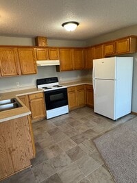 Building Photo - CASA 1909