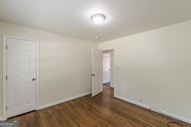 Building Photo - 2416 Timber Ridge Ct
