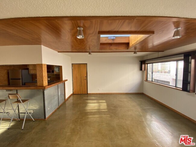 Building Photo - 1524 10th St
