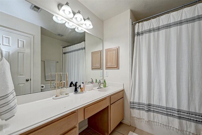 Building Photo - 10826 Aly Trace Ct