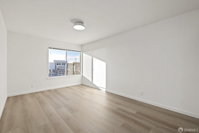 Building Photo - 3100 Taraval St