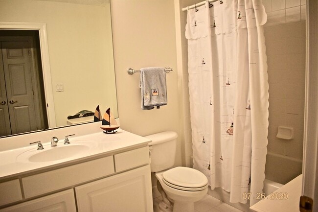 Building Photo - 215 S Ocean Grande Dr