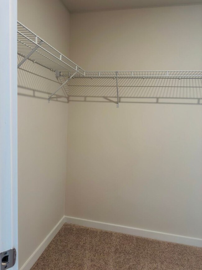 Building Photo - Brand New 4 Bed 3.5 Bath End Unit Townhome in Inwood