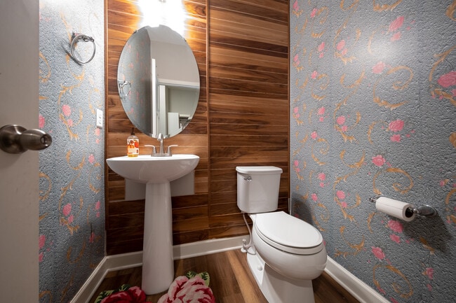 Building Photo - 18196 Goldfinch Wy