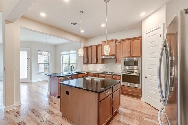 Building Photo - 345 Fort Cobb Way