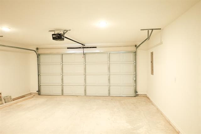 Building Photo - 300 Carrie Mabrie St
