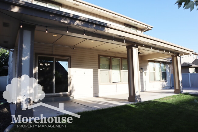 Building Photo - 7910 S Desert Ridge Ave