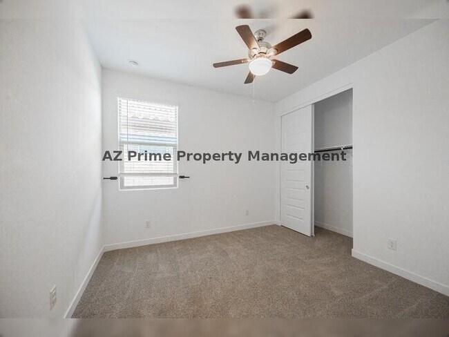 Building Photo - 16870 W Las Palmaritas Dr