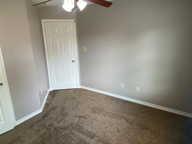 Building Photo - 3426 Parish Cir