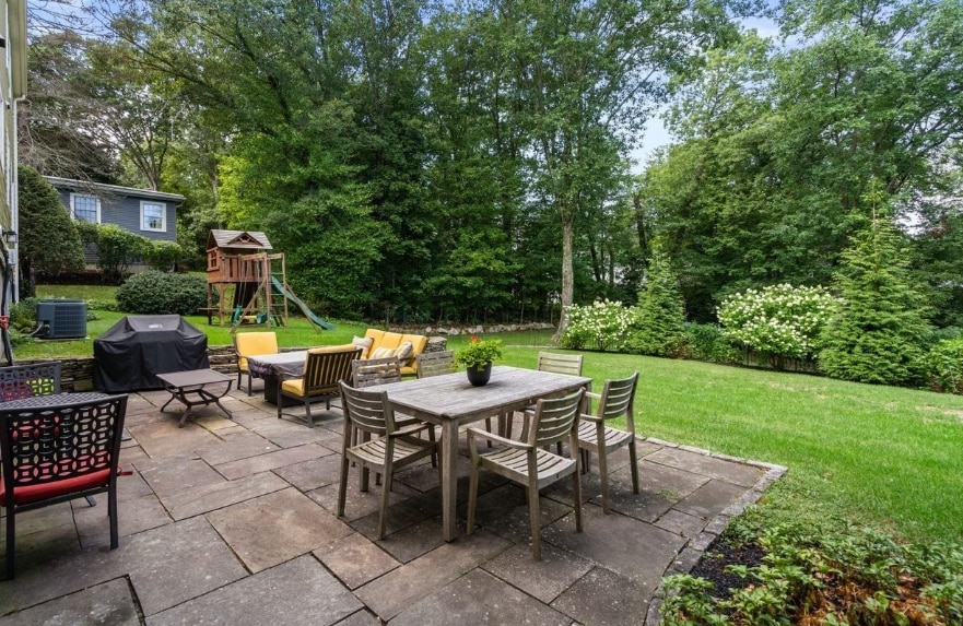 Building Photo - 11 Nantucket Rd