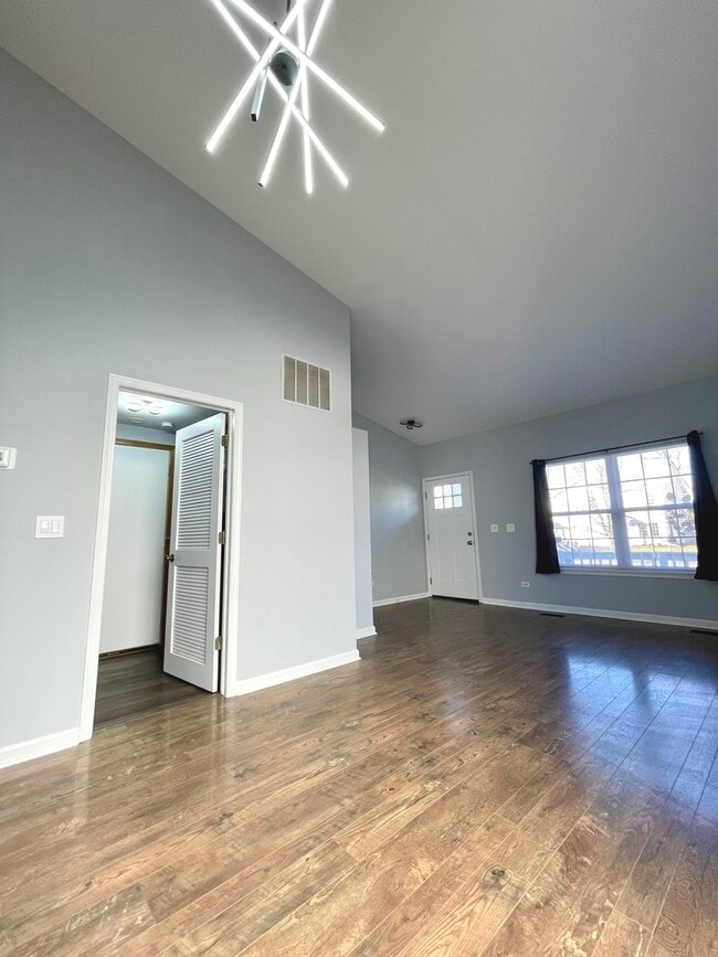 Building Photo - 16623 Natoma Dr