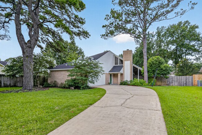Building Photo - 7111 Halfpenny Rd