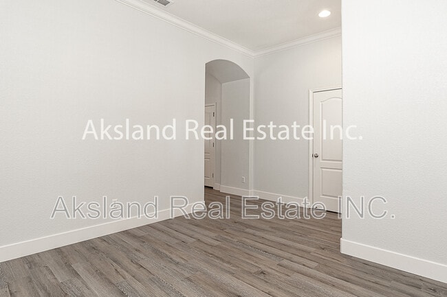 Building Photo - 611 Brookhurst Blvd