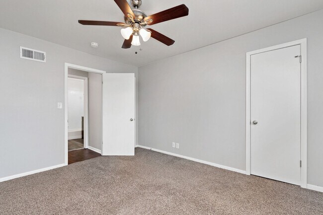 Floorplan - PLAZA SQUARE