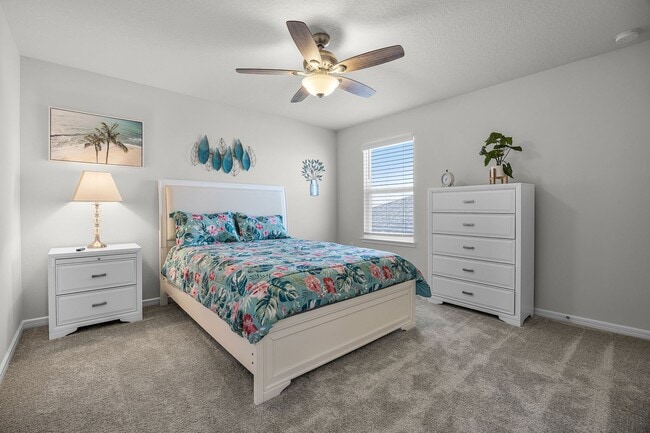 Building Photo - Luxury Living for Lease – 5BR Home with Of...