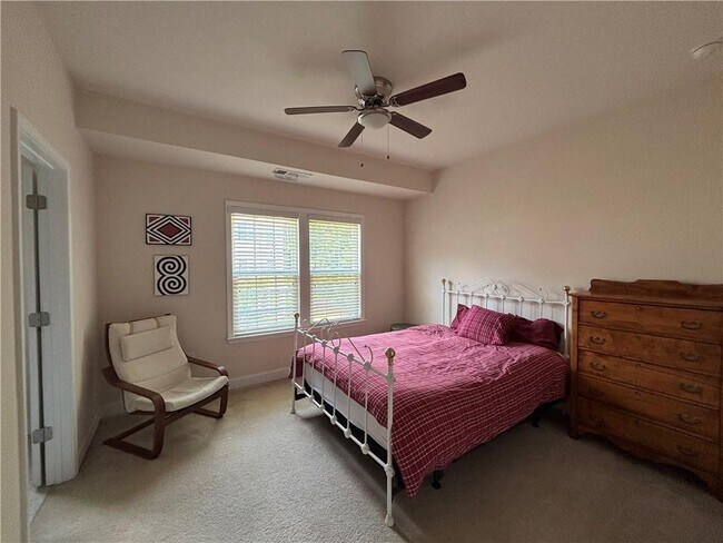 Building Photo - 2156 Eagle Creek Ln