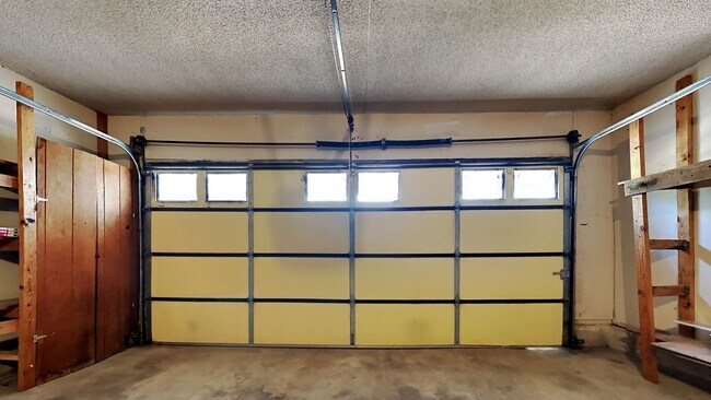 Building Photo - Start your new year in this charming 3 bedroom, 2 bath home located in the heart of Tulsa.