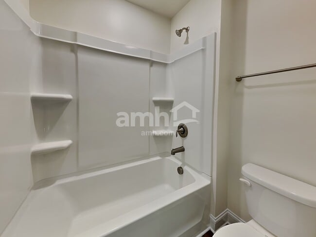 Building Photo - 13037 Wishsong Ct