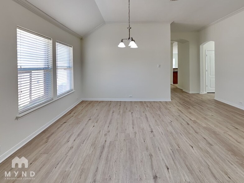 Building Photo - 19215 Mustang Pointe Ln