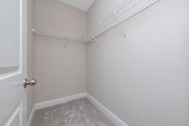 Building Photo - 6541 Rover Wy