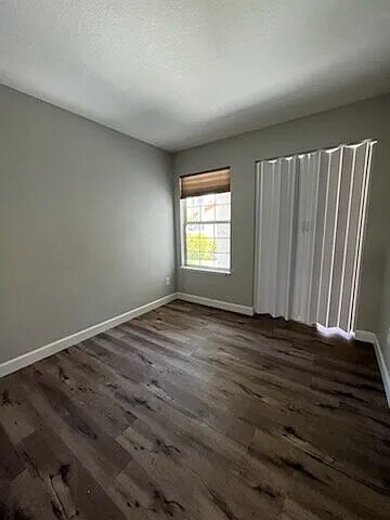 Building Photo - Charming 4-Bed Tracy Home