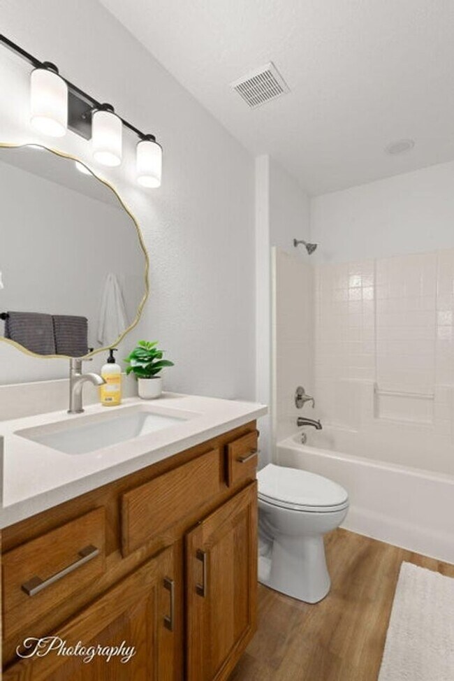Building Photo - 1673 Warm River Dr