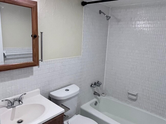 Building Photo - 432 SE 20th St