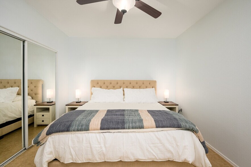 Building Photo - 9455 E Raintree Dr