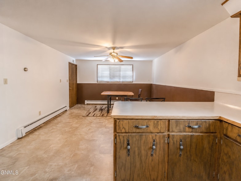Building Photo - 333 W Ingals Ave