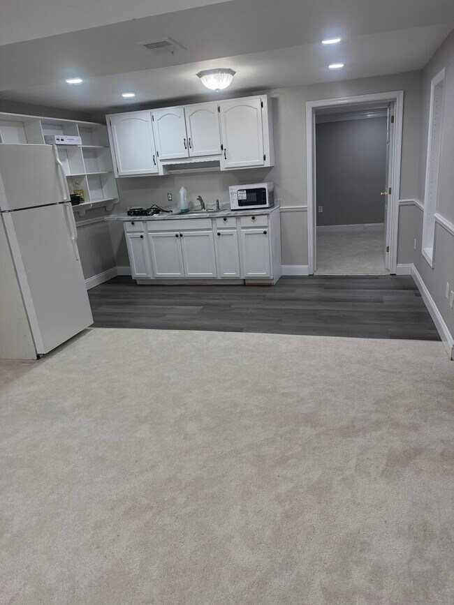Building Photo - 4812 Kentbury Ct
