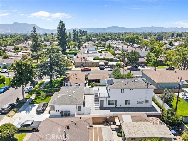 Building Photo - 2103 N Pass Ave