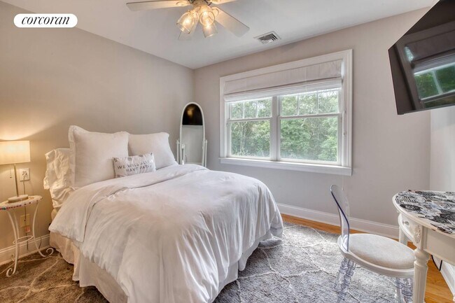 Building Photo - 8 Rivers Rd