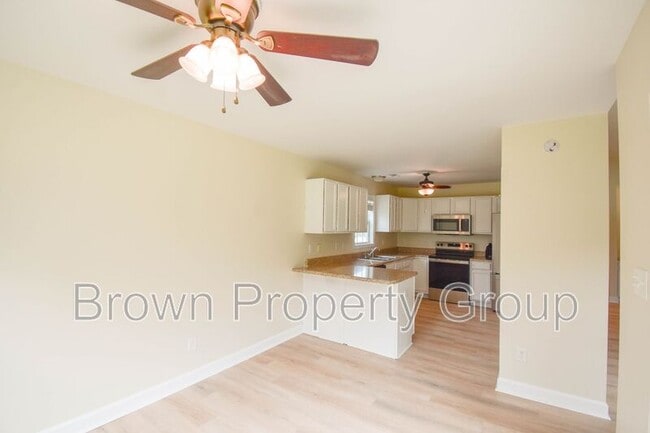 Building Photo - 276 Strike Eagle Dr
