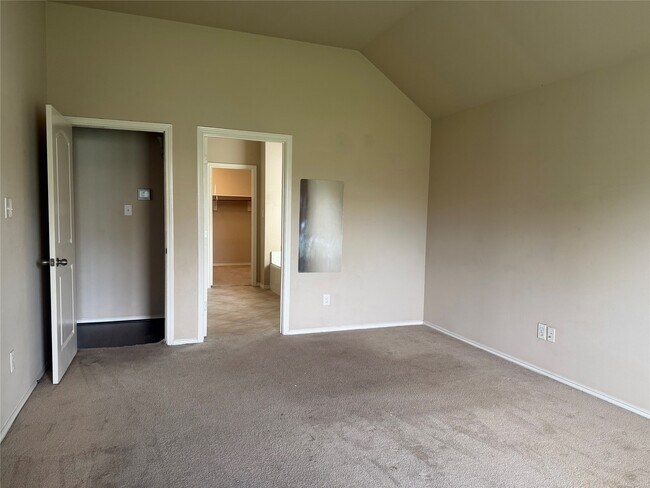 Building Photo - 10919 Starling Creek Dr