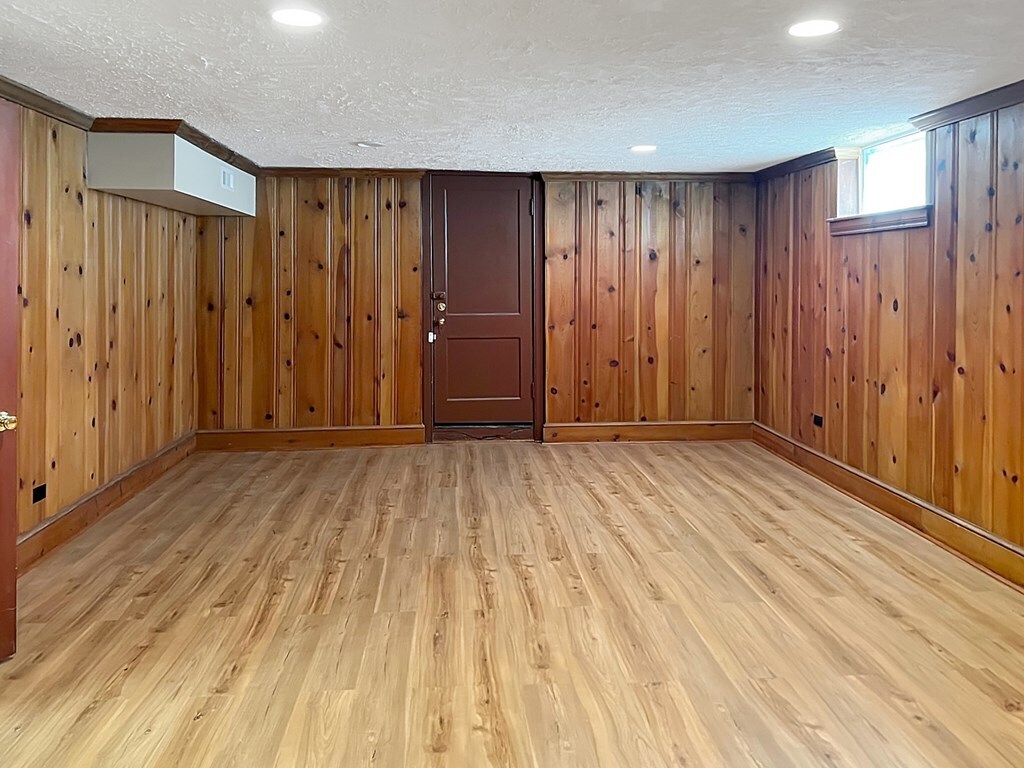 Basement bonus room - 108 Manchester Ave