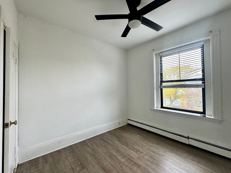 Building Photo - 1510 Tremont St